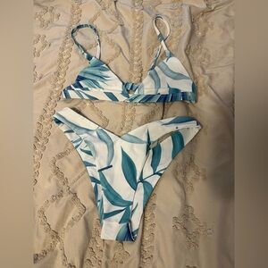 Vaya Island Swimwear two piece bikini. Top M. Bottom M. Worn Once.
